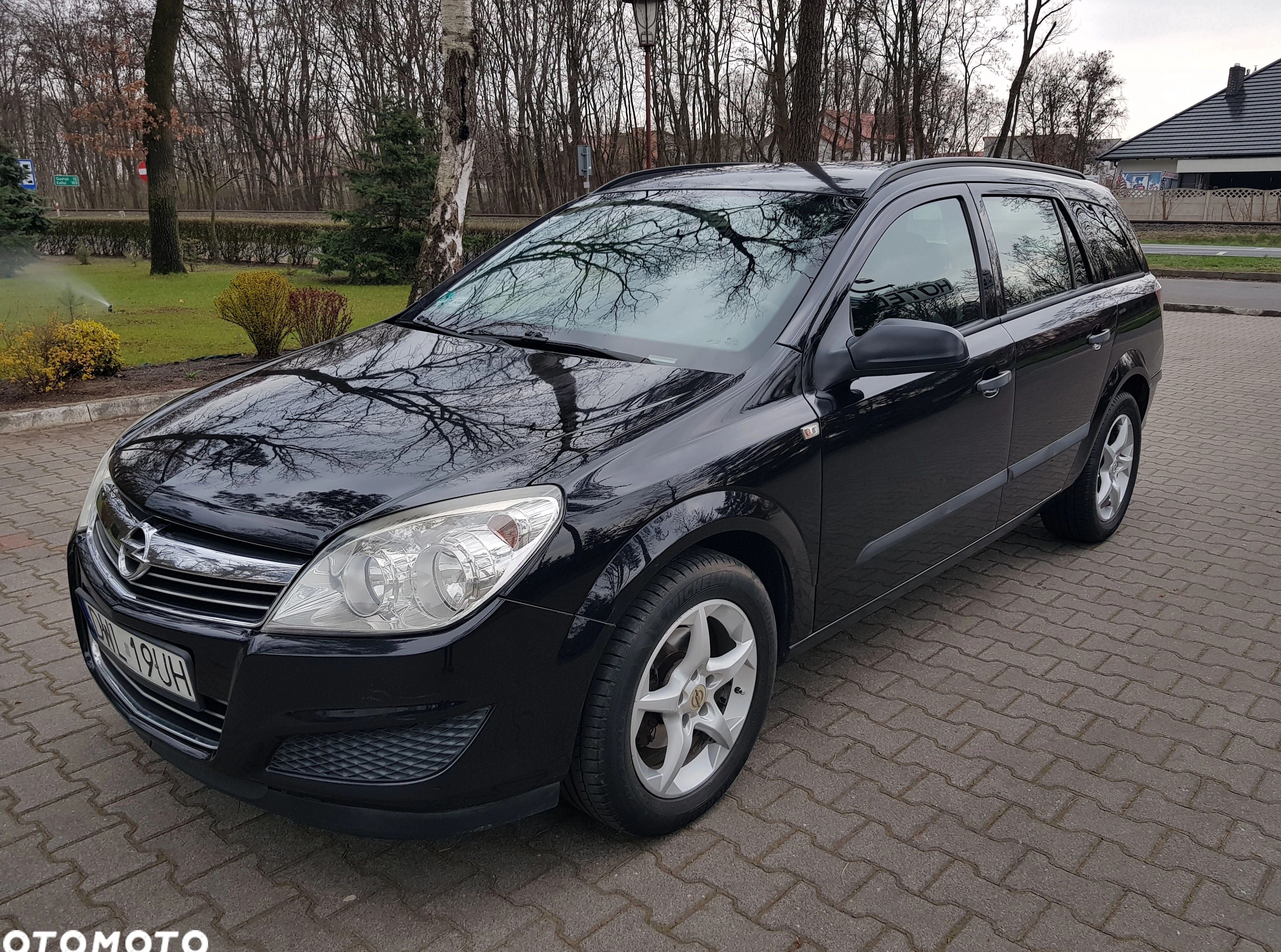 samochody osobowe Opel Astra cena 10900 przebieg: 220500, rok produkcji 2007 z Łaskarzew